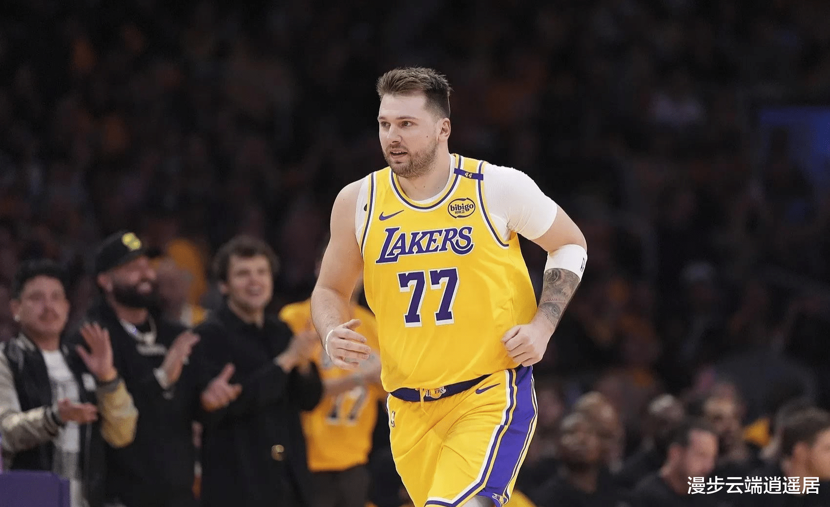 爱游戏入口洛杉矶湖人发布备战花絮,关键时刻止住颓势,NBA季后赛任务艰巨,轮换策略成焦点的简单介绍