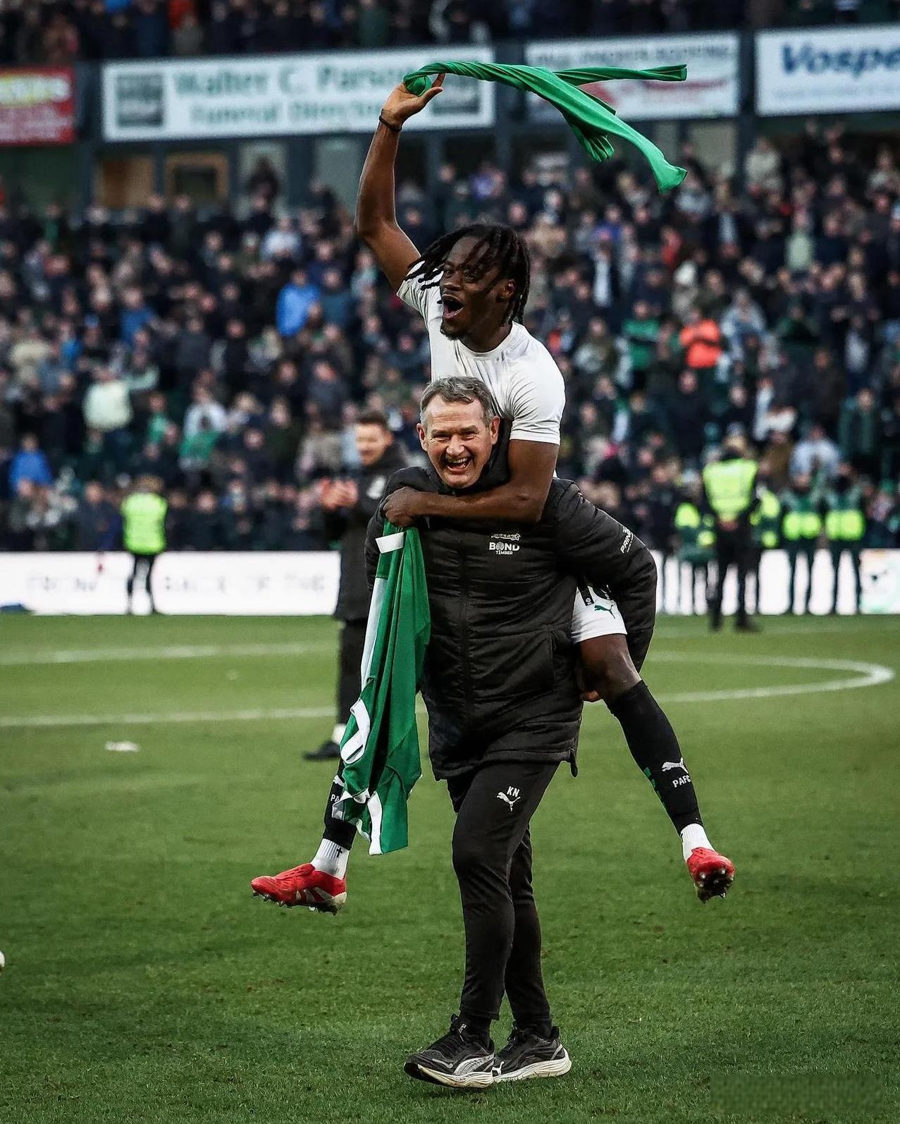 爱游戏官方入口离谱！巴黎圣日耳曼今晨门线救险国际比赛日布鲁克林篮网备战足总杯，北京国安战术微调备战法国杯的简单介绍